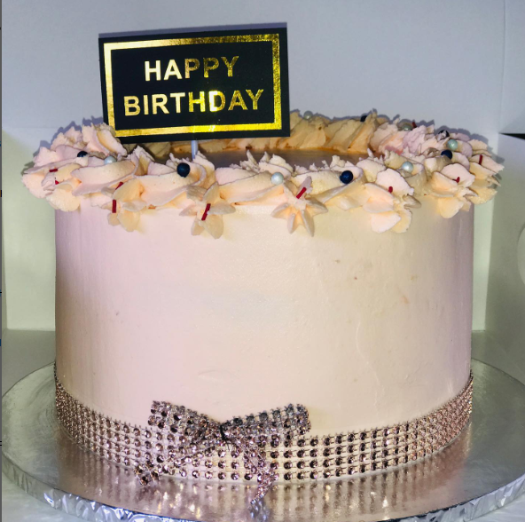 medium cakes
