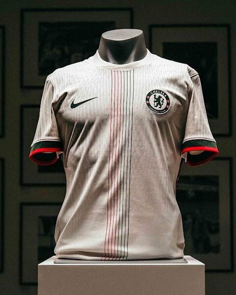 RÉAL , CHELSEA , PSG , MANCH