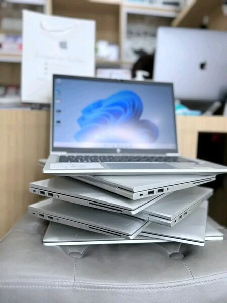 Ordinateur portable HP moderne
