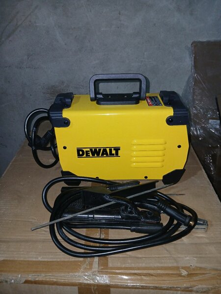 Soudeur Inverter DEWALT MMA-300