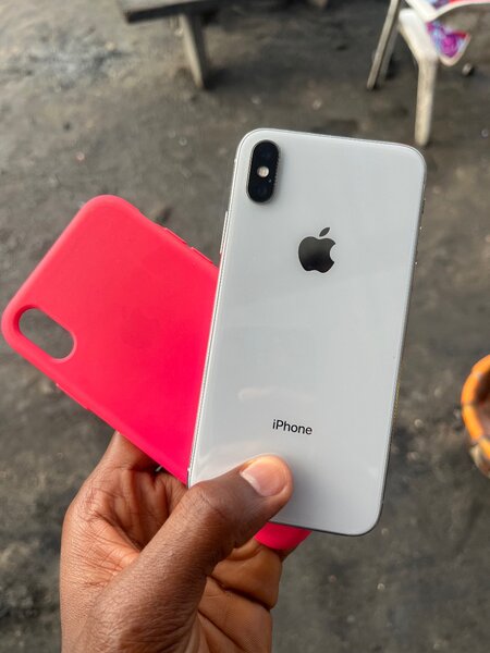 iPhone X 64Go