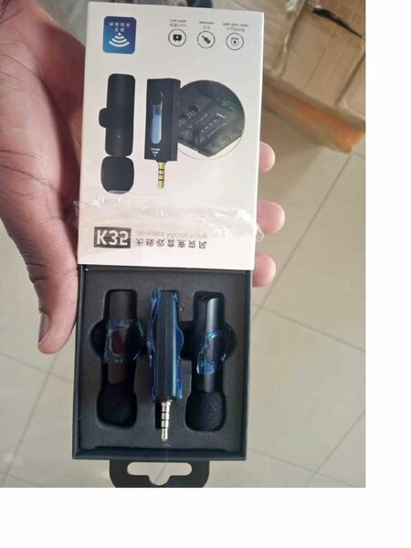 WIRELESS MICROPHONE