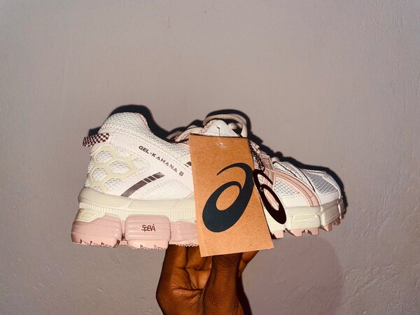 ASICS gel-kahana-8 (white pink)