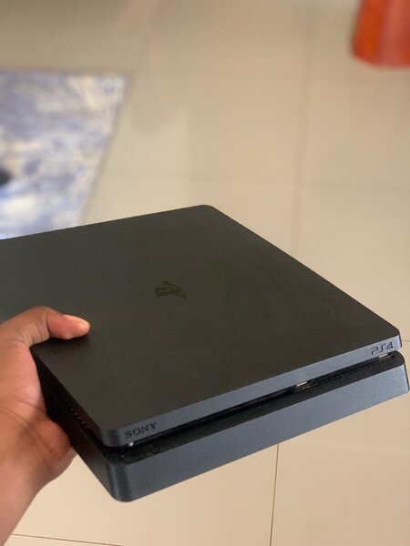 PlayStation 4