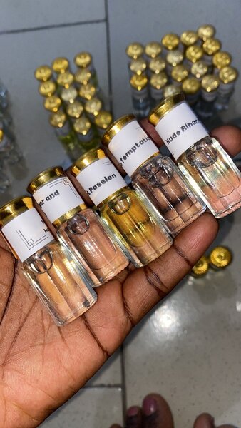 Oil perfumes