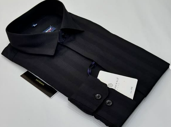 Black shirt