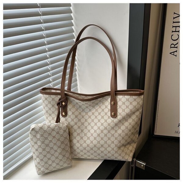 Hand bag
