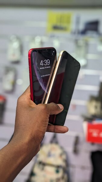 IPHONE XR