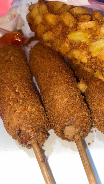 Escalopes Frites Corn Dogs