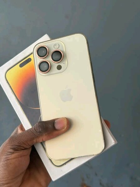 iPhone 14 Pro Max Doré