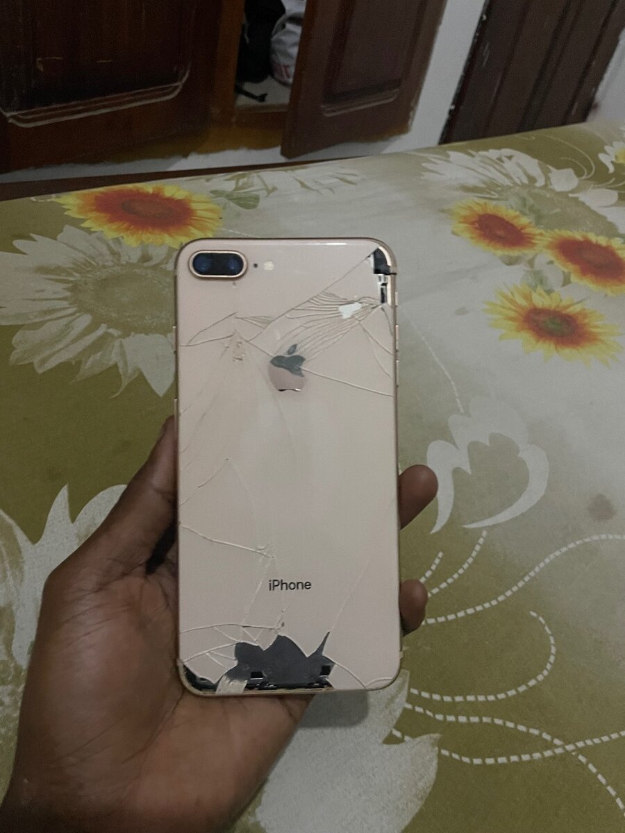 iPhone 8 Plus