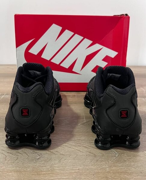 NIKE SHOX TL