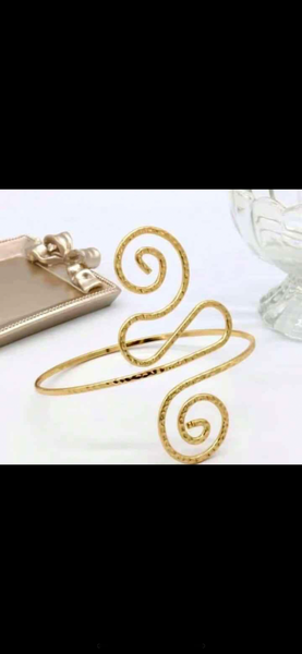 Bracelets de bras