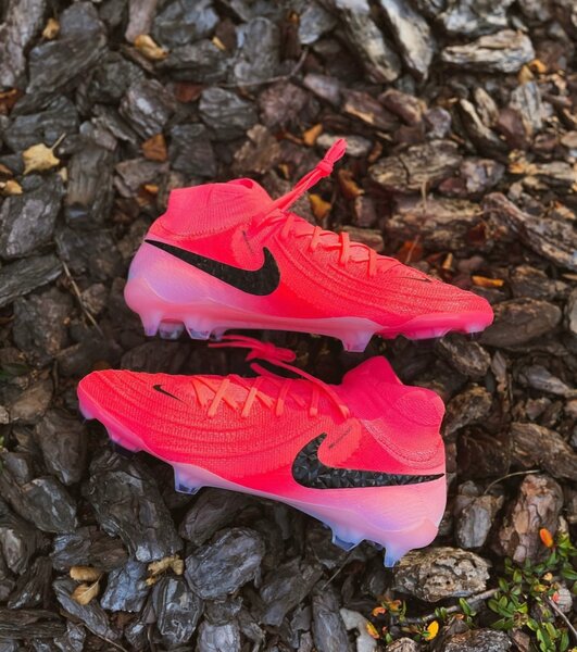 Soccer boots
