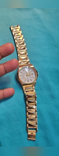 Ck ladies watches price for 1 is 160ghc