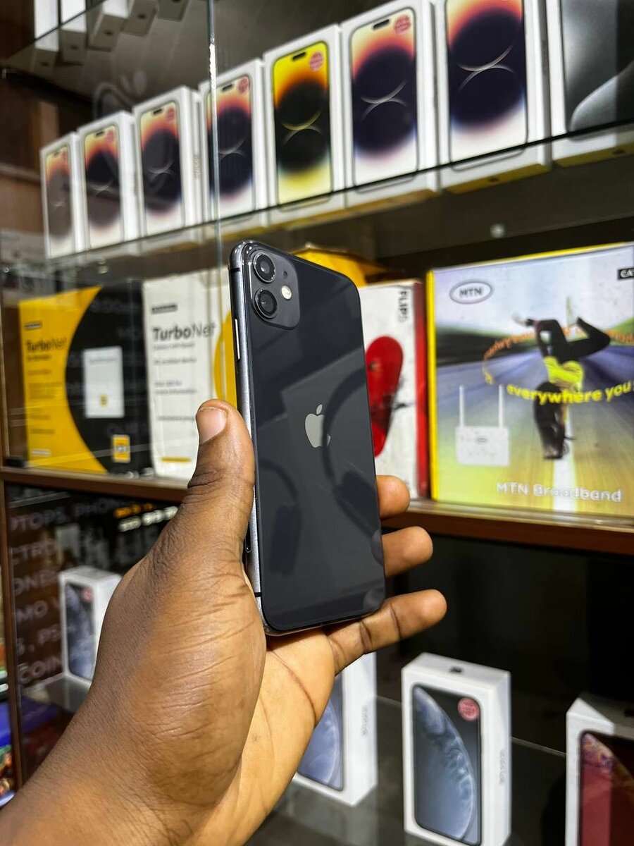 iPhone 11 64 gig unlocked