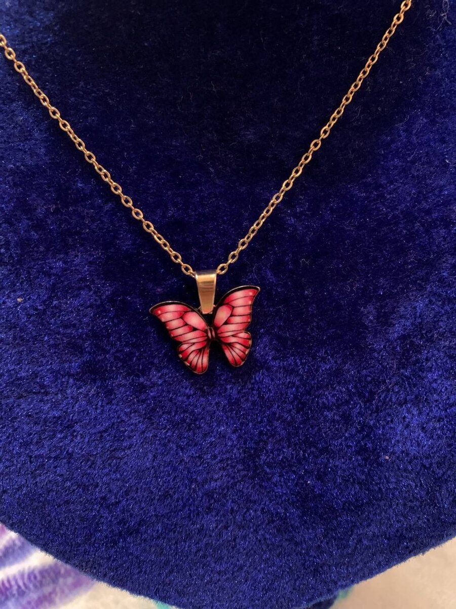 Ladies necklace