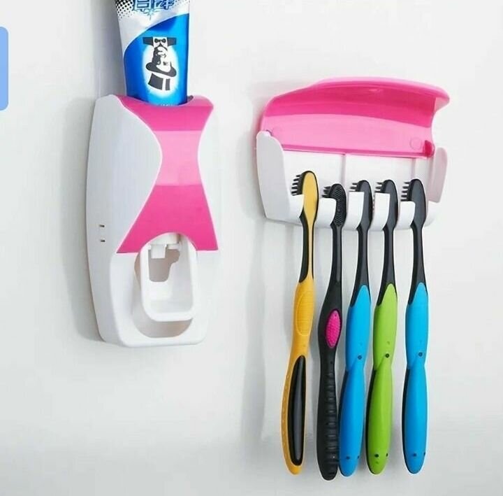 Distributeur de dentifrice mural