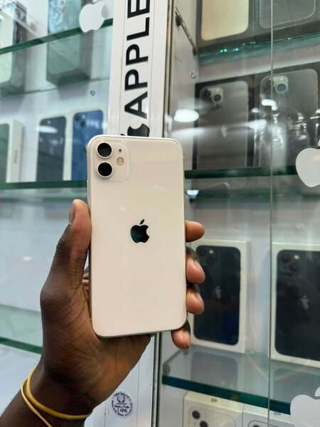 iPhone 11