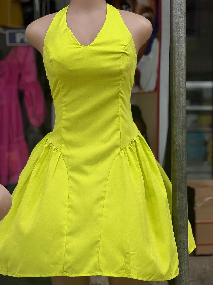 Ladys bare back dress