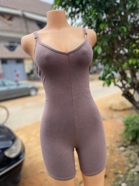 Robe moulante noire