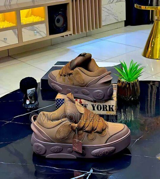 Fashion sneakers