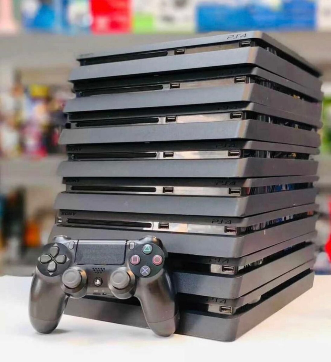 PS4 SLIM 8-25jeux +2Manettes