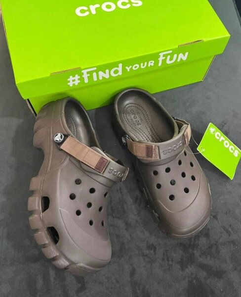 CROCS