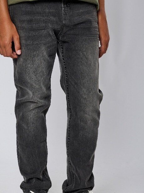 Jean slim homme gris moderne