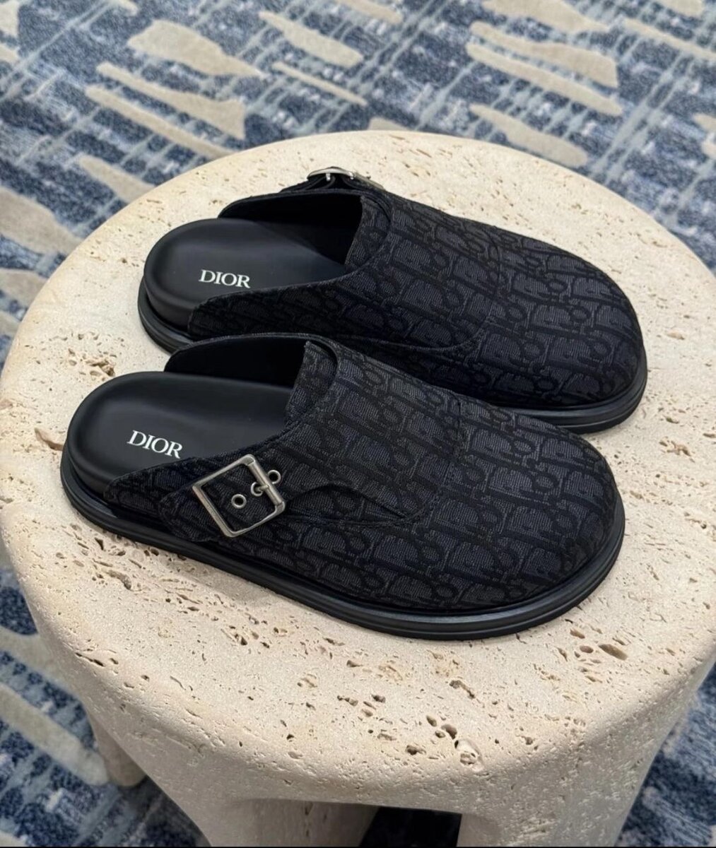 Mules en cuir élégants