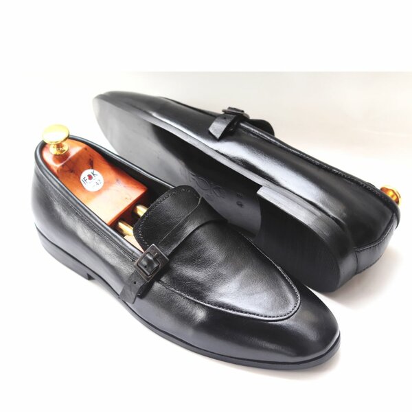 Single strap Shoe