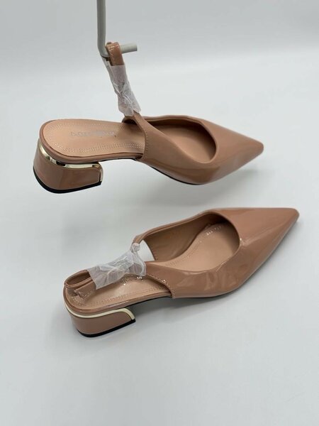 Half shoe