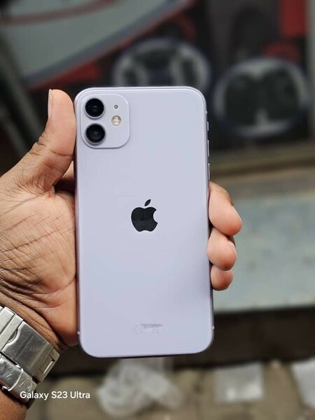 iPhone 11