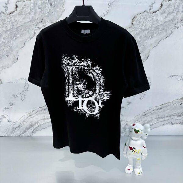 TEE shirts