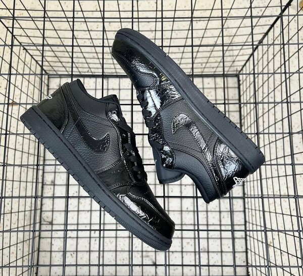 AIR JORDAN 1