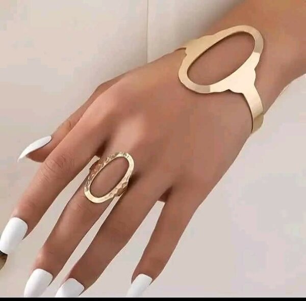 Bracelet