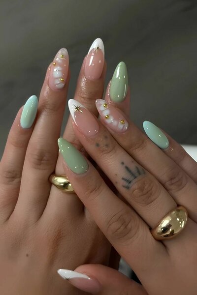 Press on nails