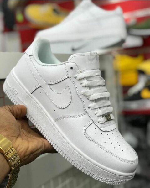 White nike force