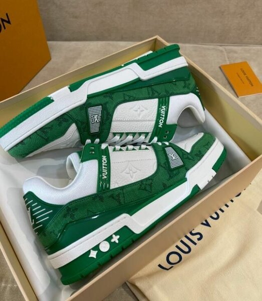 Louis Vuitton Sneakers