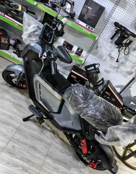 Scooter électrique moderne