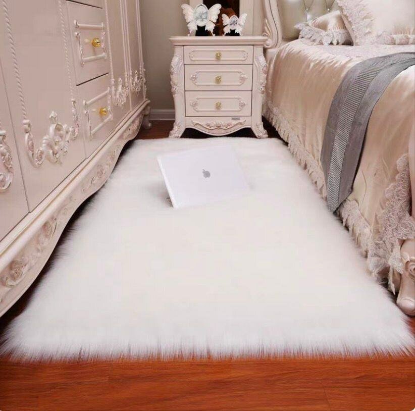 Center fluffy mat