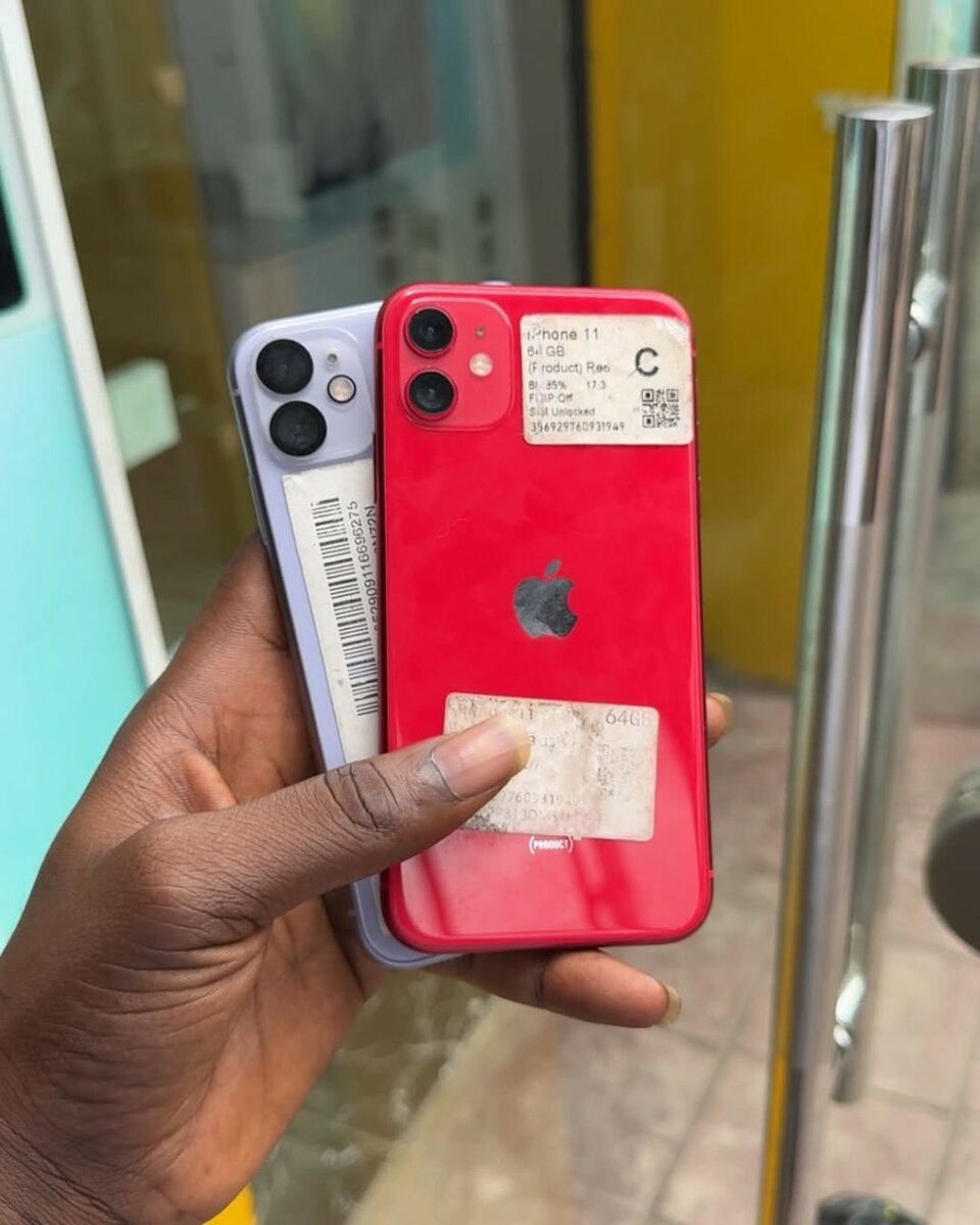 IPHONE 11