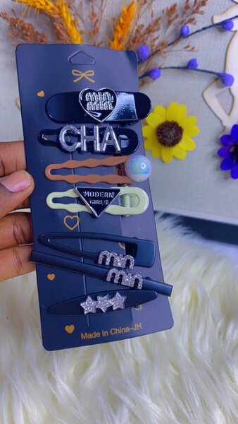 Hair clips