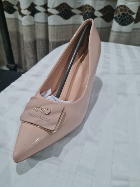 Dress shoes