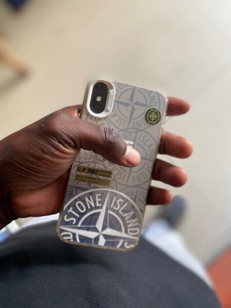 iPhone X