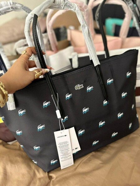 Lacoste élégant 40 cm