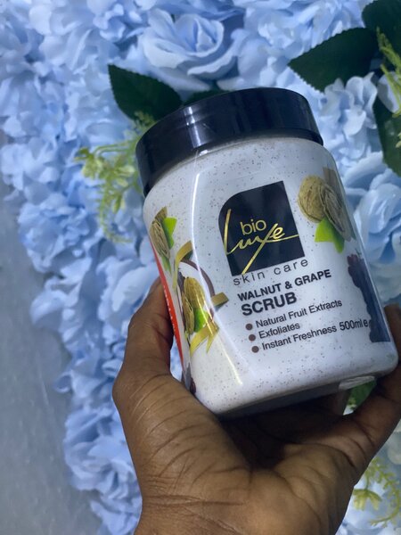 Gommage Exfoliant Noix & Raisin