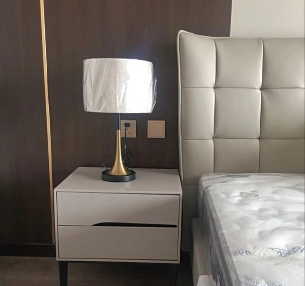 Modern table lamp