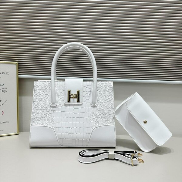 Ladies herms bag
