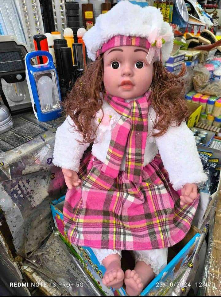 Poupée Laura intelligente